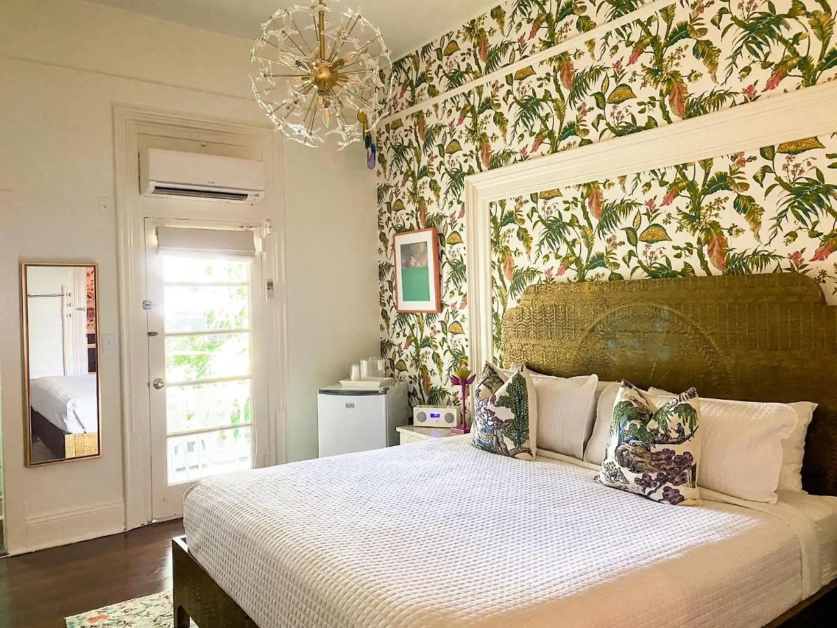 Marreros Guest Mansion - Adult Only 2*