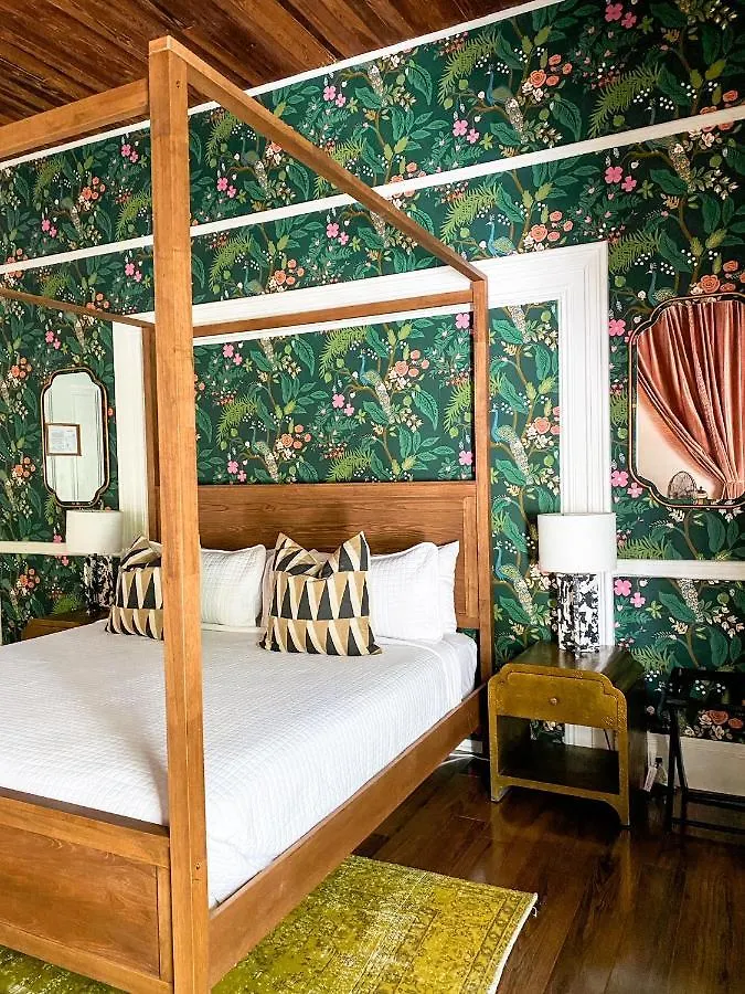 Panzió Marreros Guest Mansion - Adult Only