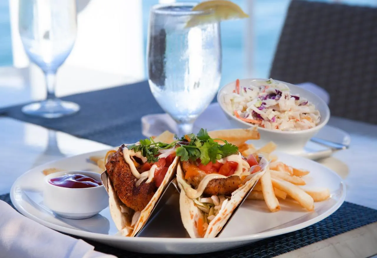 Resort Pier House &