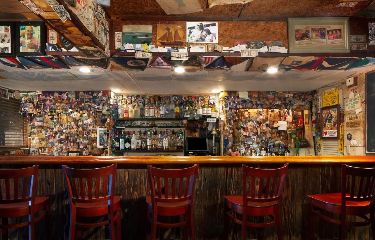 Pier House &