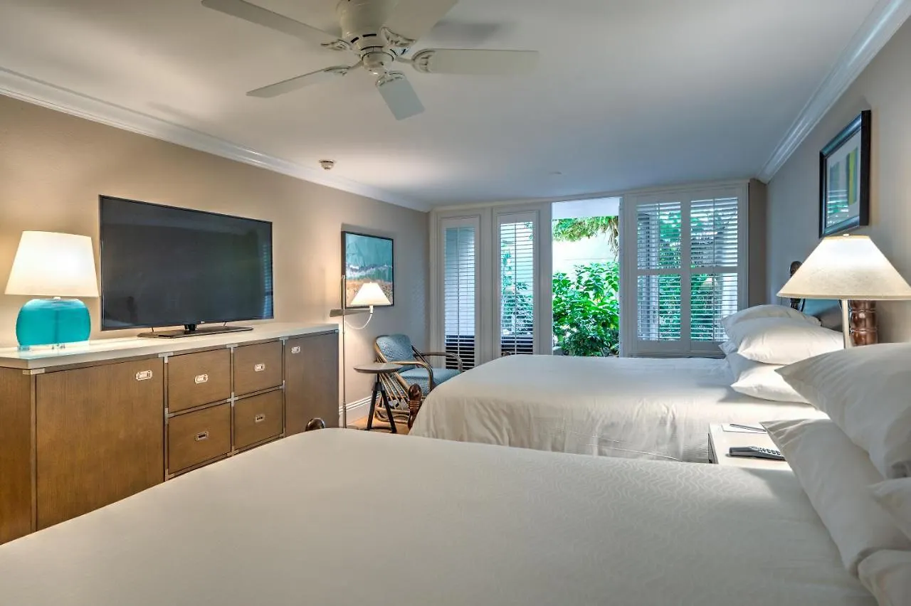 Resort Pier House &