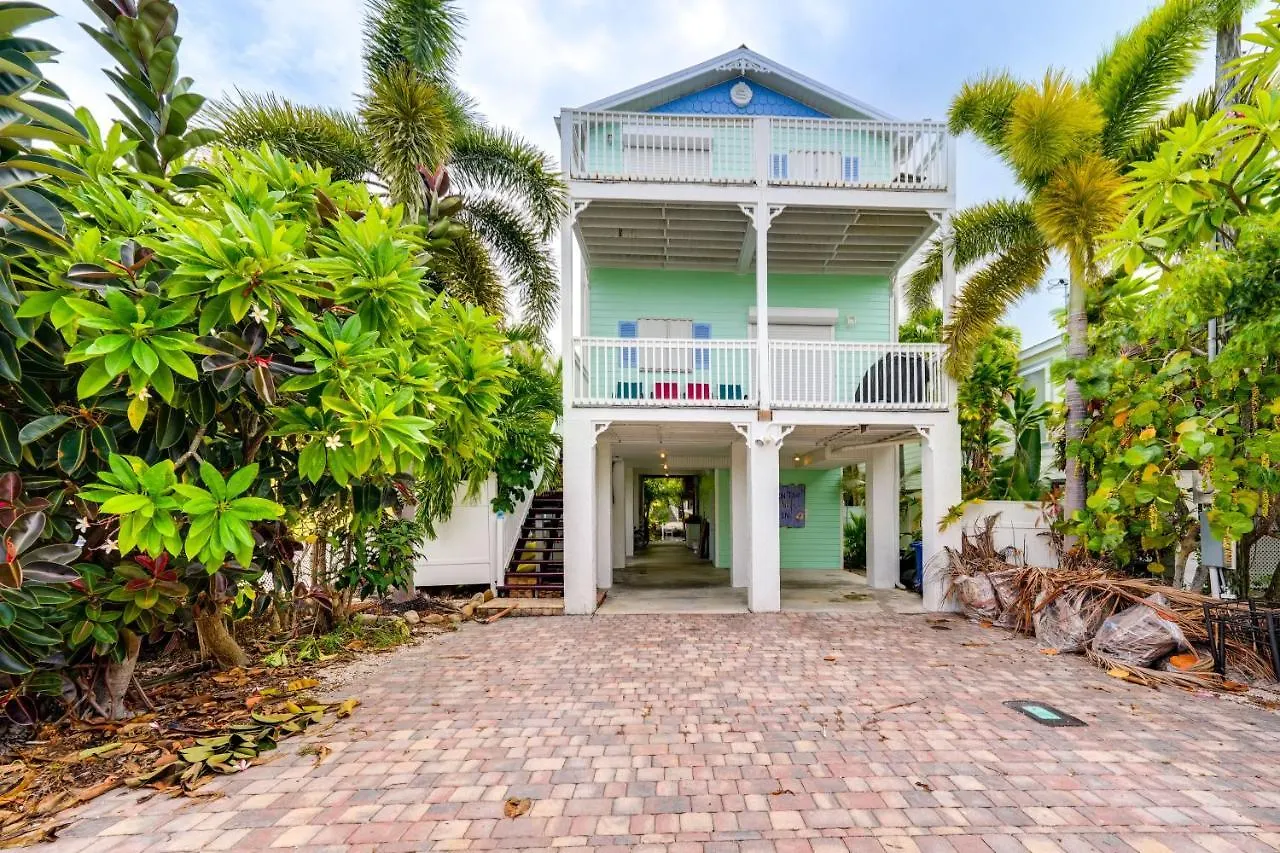 Waterfront Oasis With Float Dock!