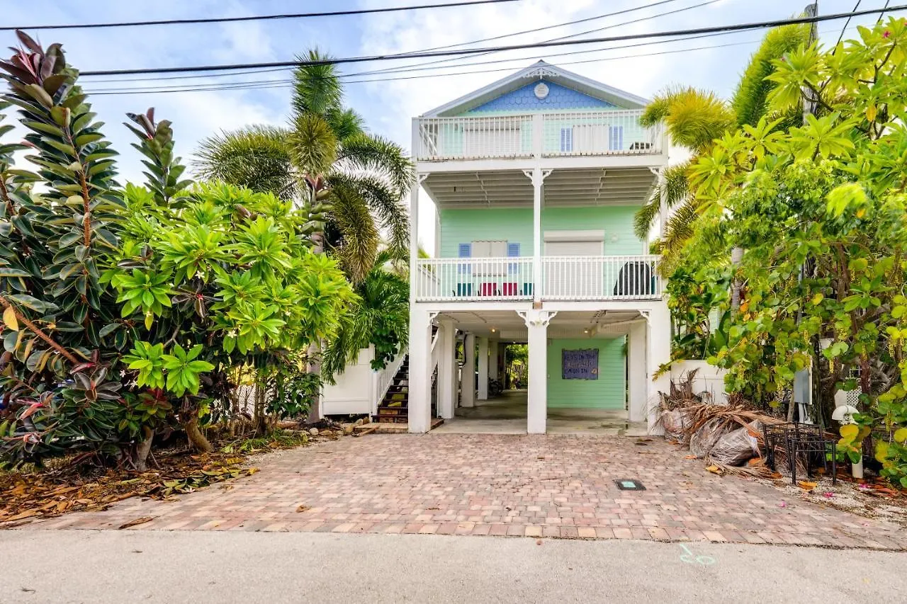 Waterfront Oasis With Float Dock! * Key West