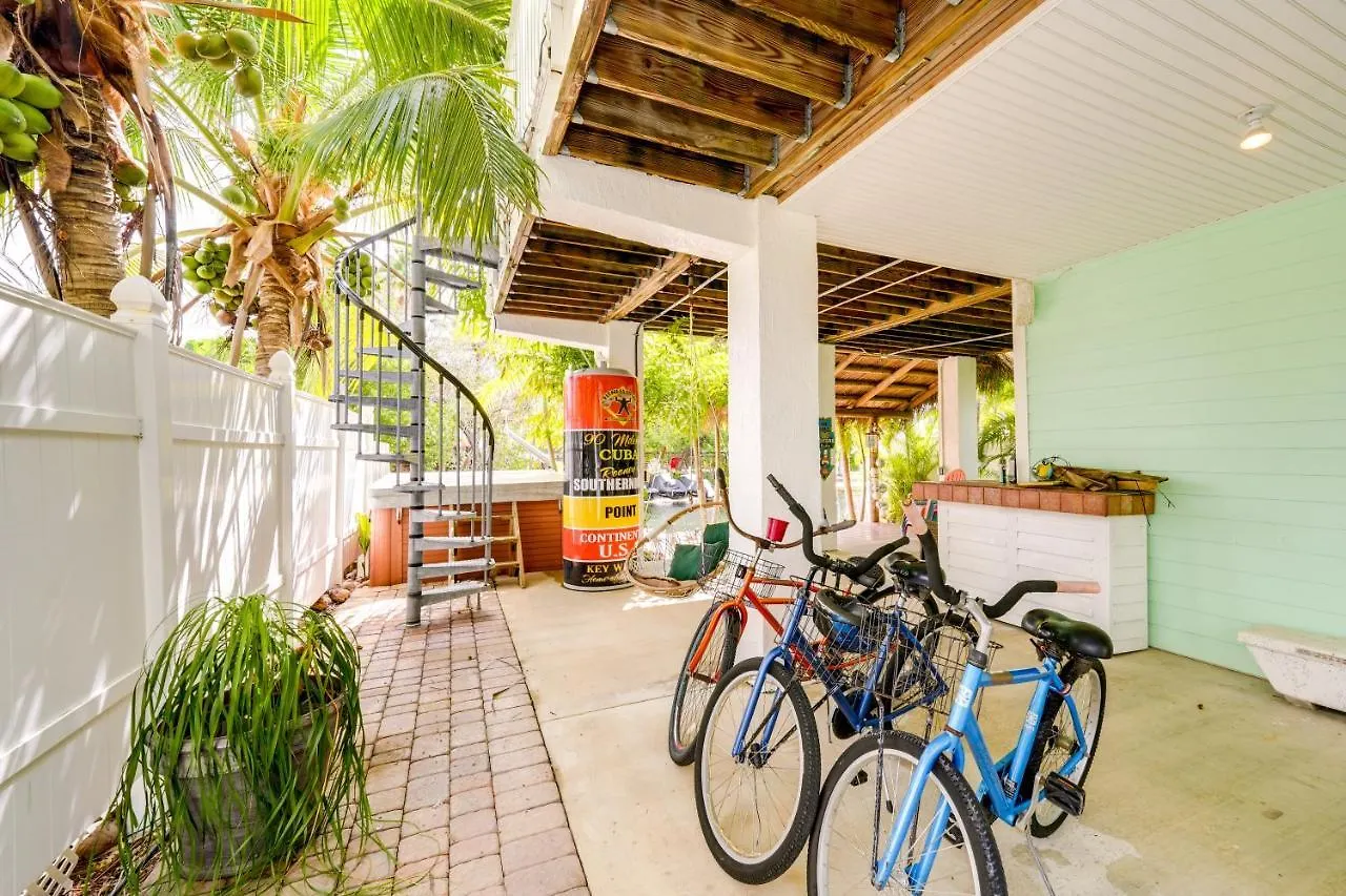 Holiday home Waterfront Oasis With Float Dock!