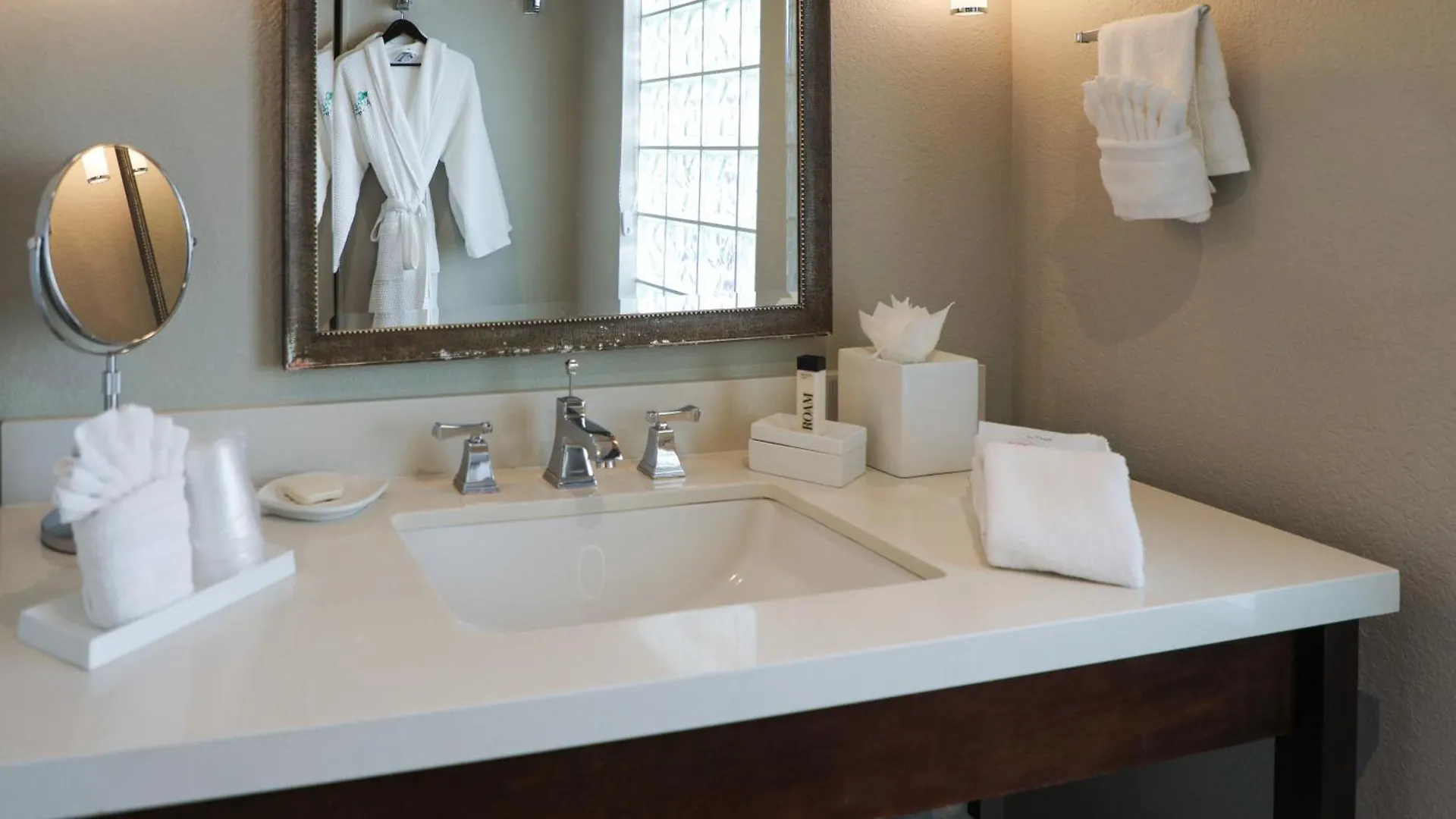 Almond Tree - Adults Only Hotel Key West