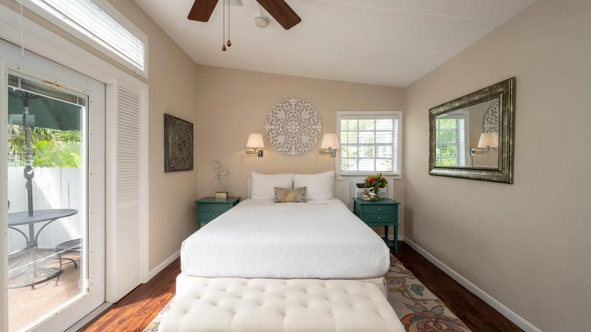 Old Town Manor Bed & Breakfast