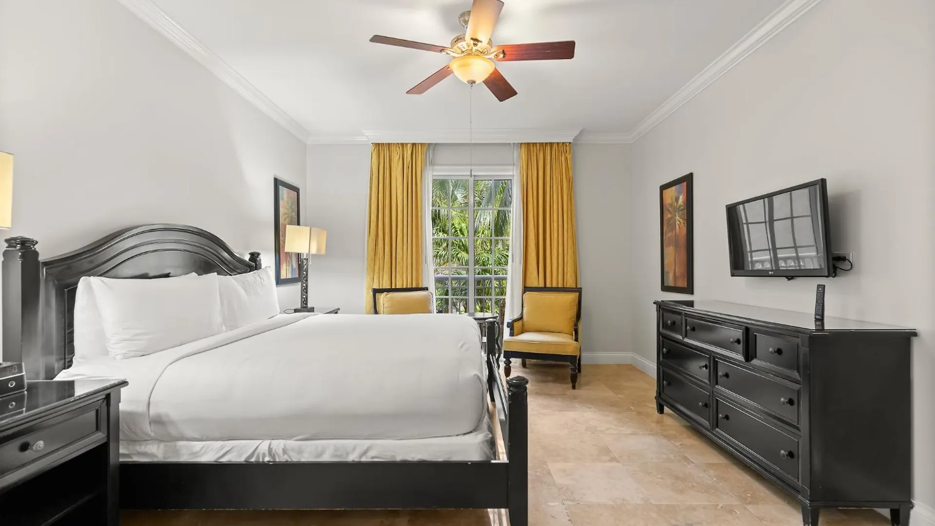 Beachside & Residences 4*