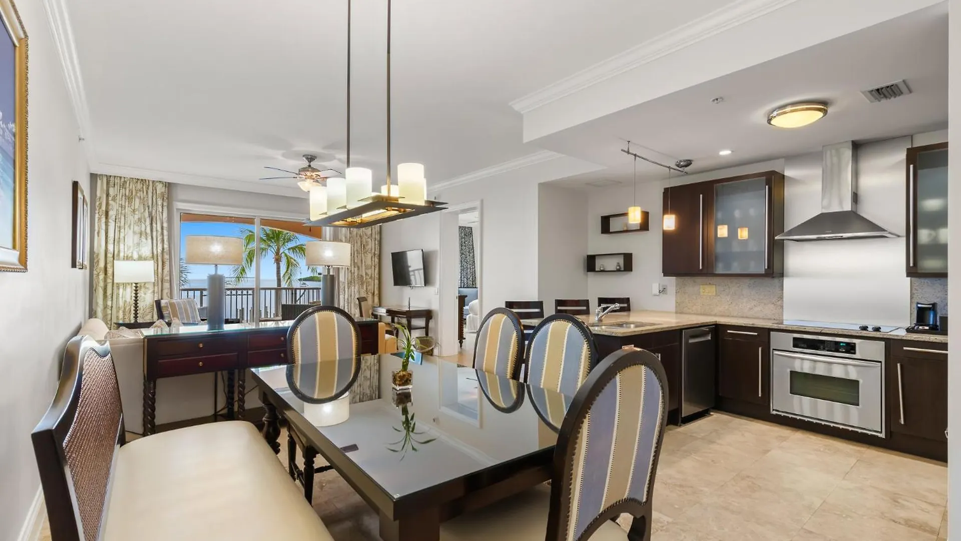 Beachside & Residences Üdülőközpont 4*