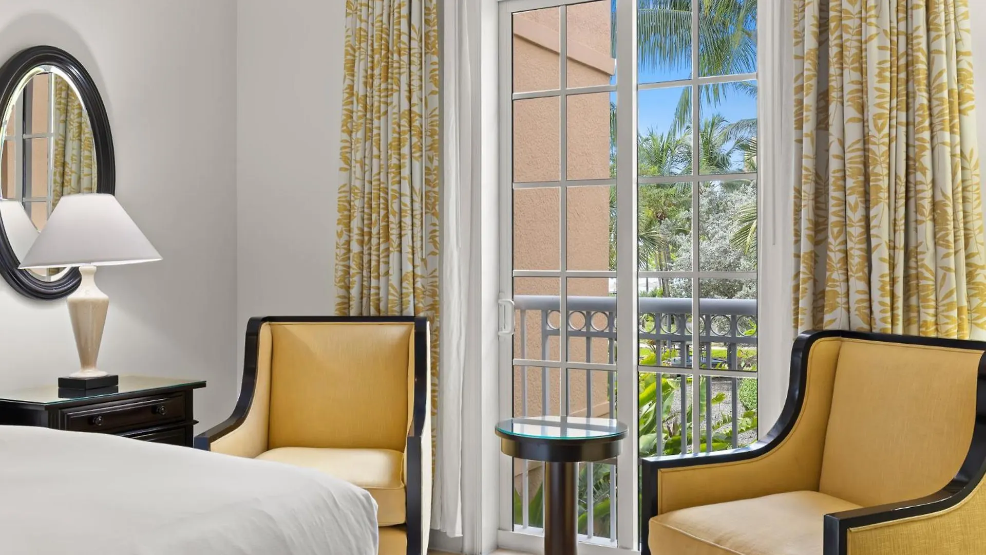 Resort Beachside & Residences 4*