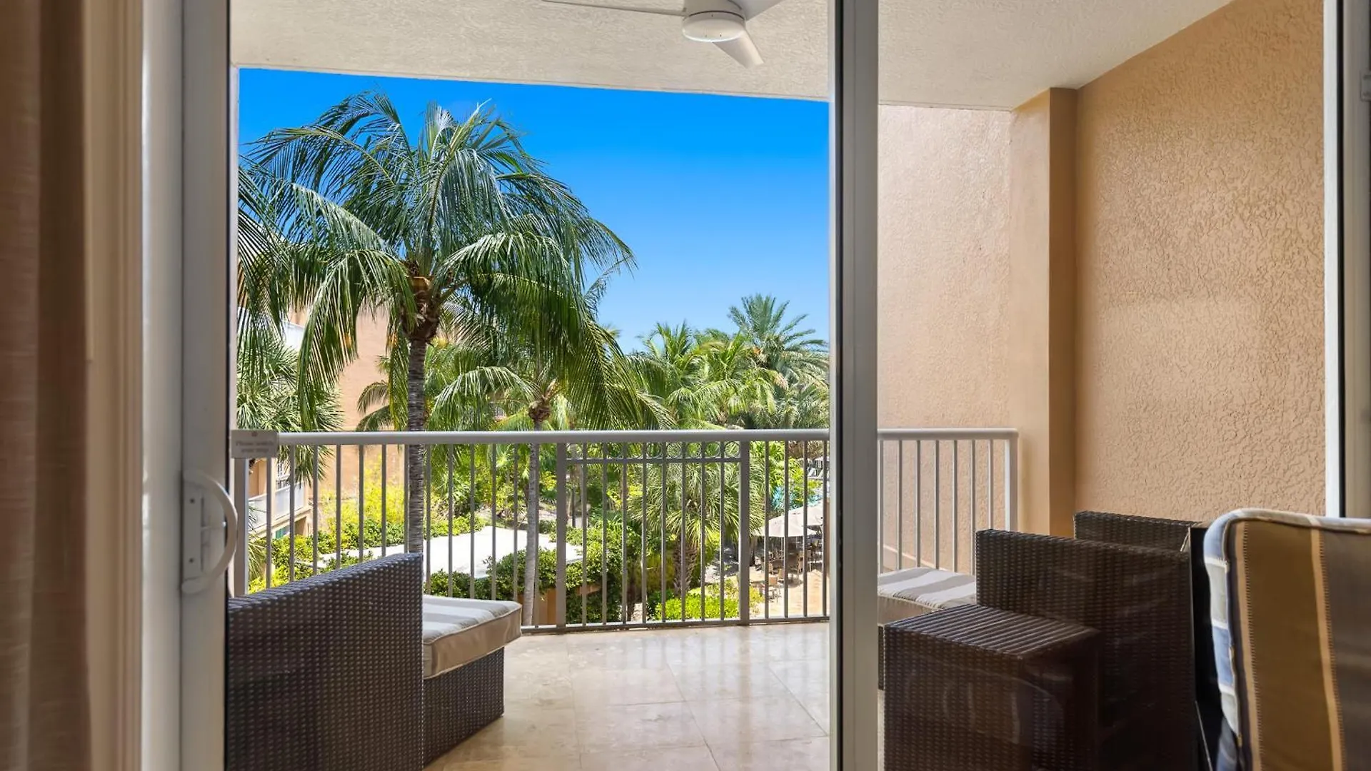 Beachside & Residences Cayo Hueso