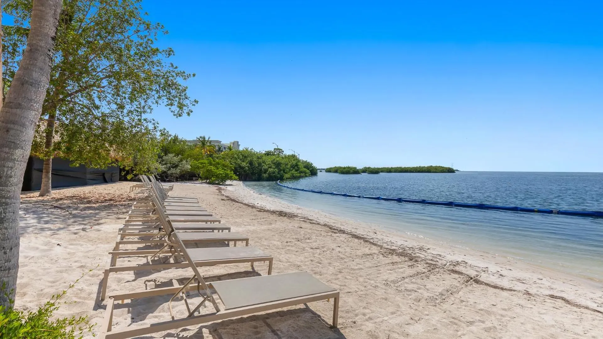 Beachside & Residences Resort