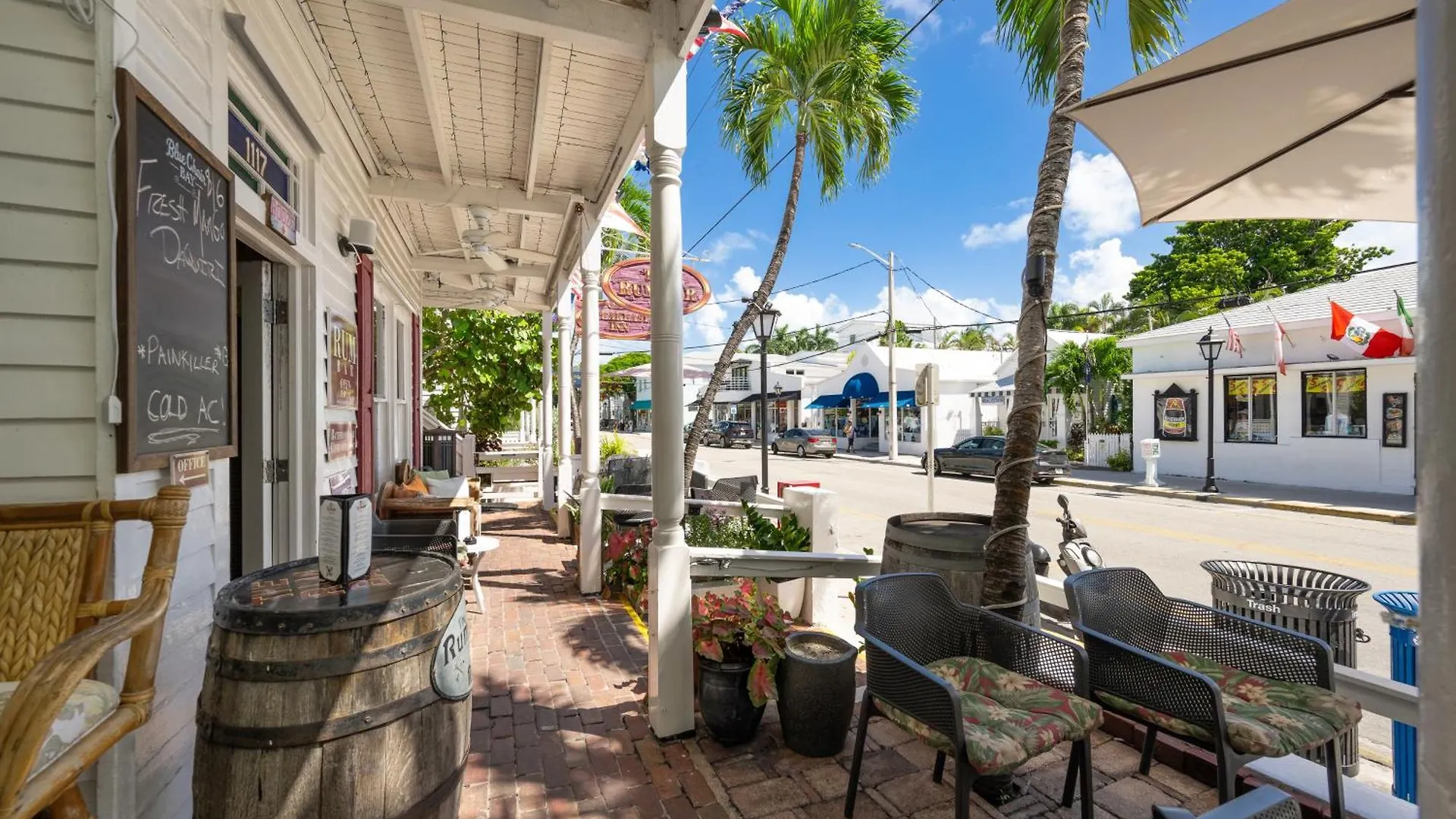 The Speakeasy And Bar Bed & Breakfast Key West