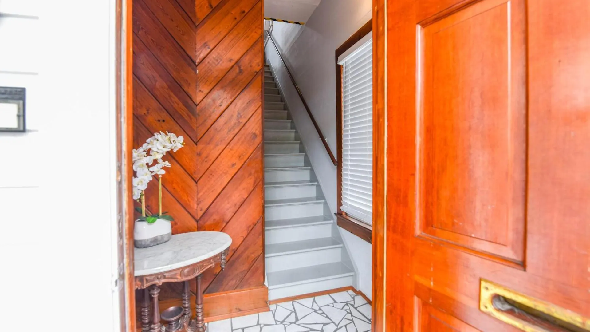 Apartment New Coastal Rose - Bright Loft With High Ceilings Key West