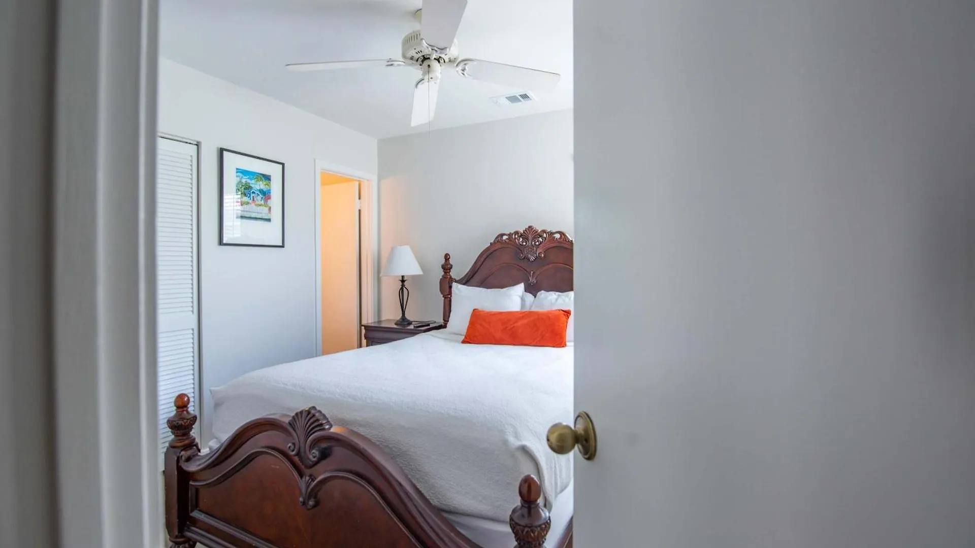 New! Positano - Duval Square Condo, Pool, Hot Tub & Parking *