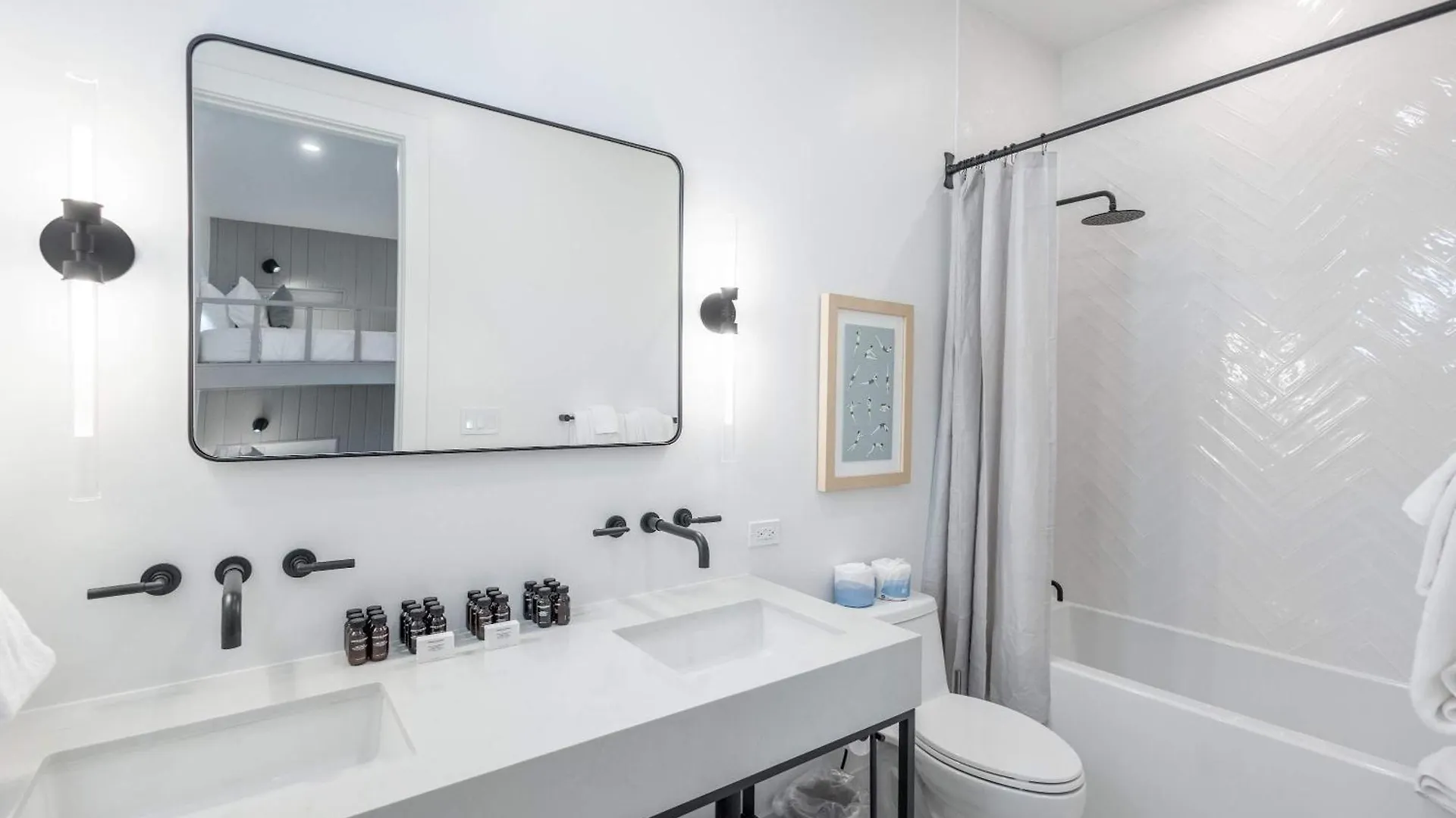 Brand New Catchlight House With Private Pool *