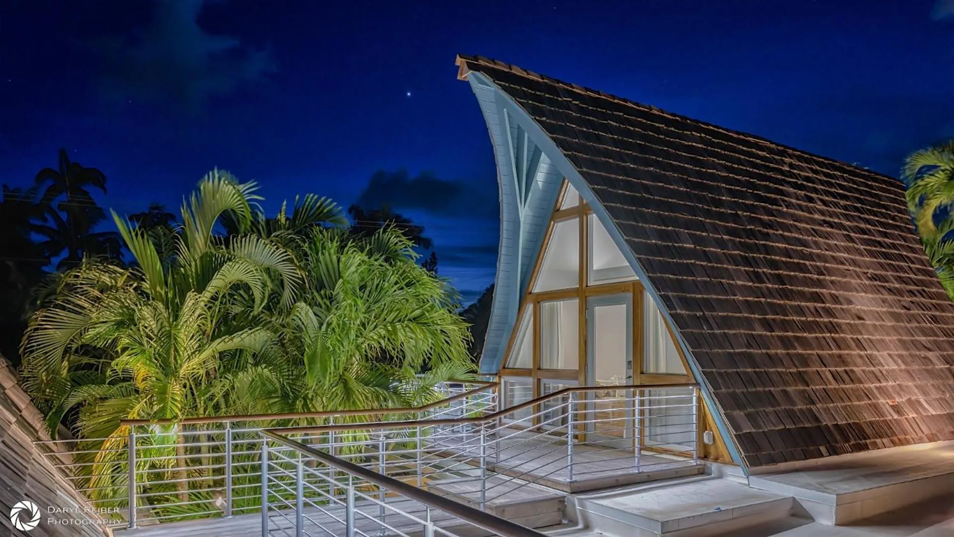 펜션 The Polynesian House Bylast Key Realty *