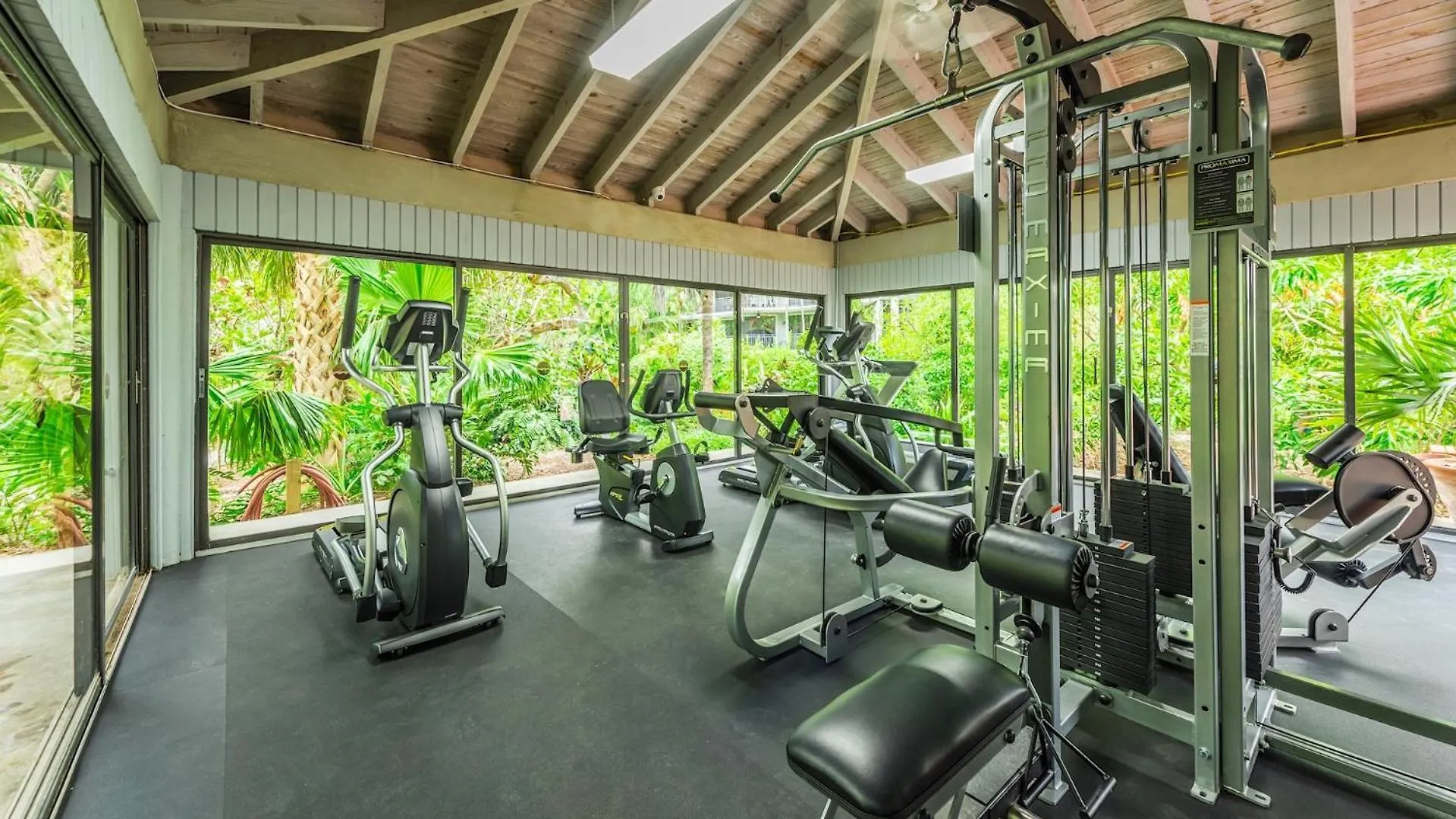Neptunes Penthouse By Last Key Realty Key West