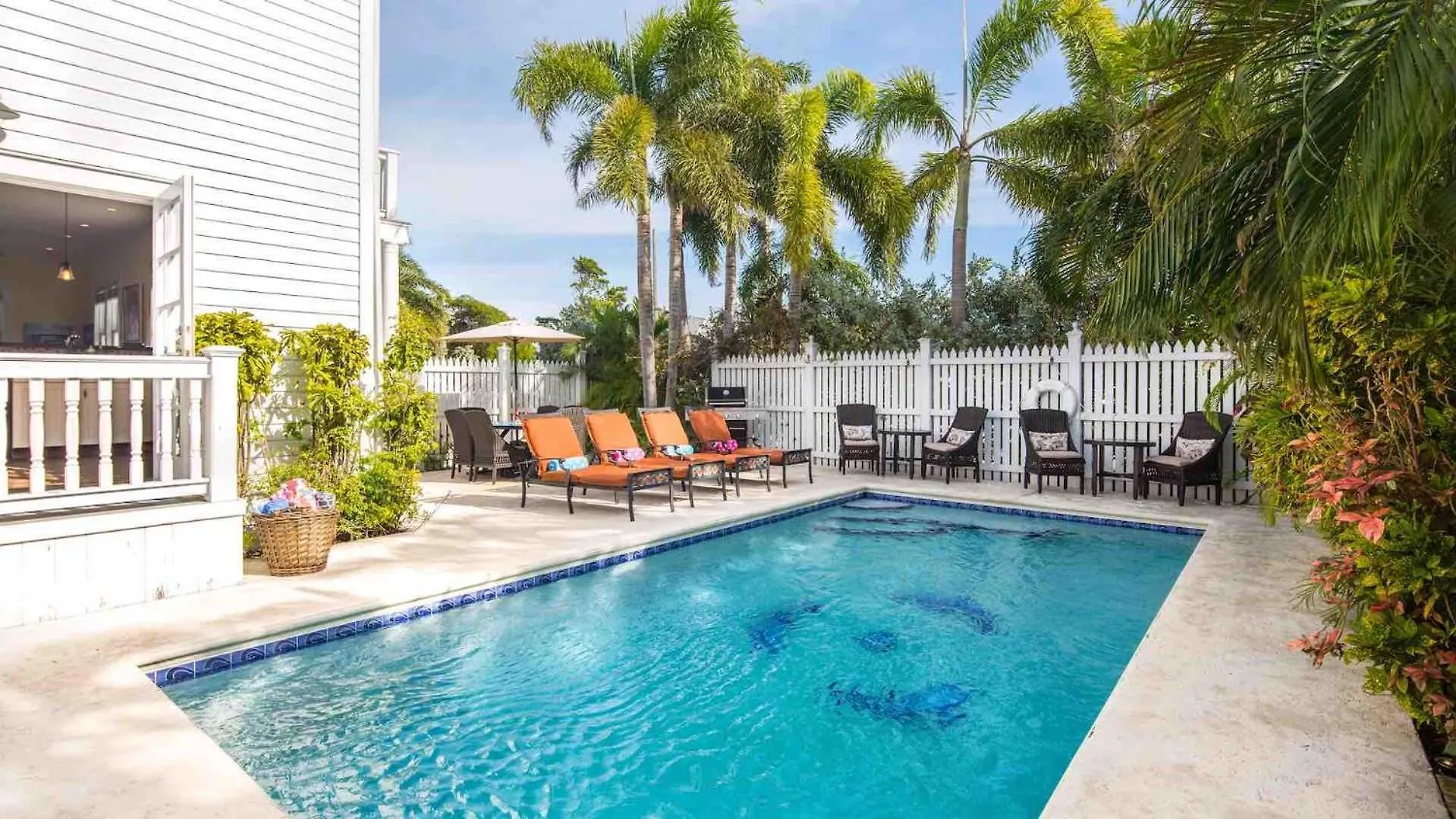Nyaraló Southernmost Hospitality V By Last Key Realty