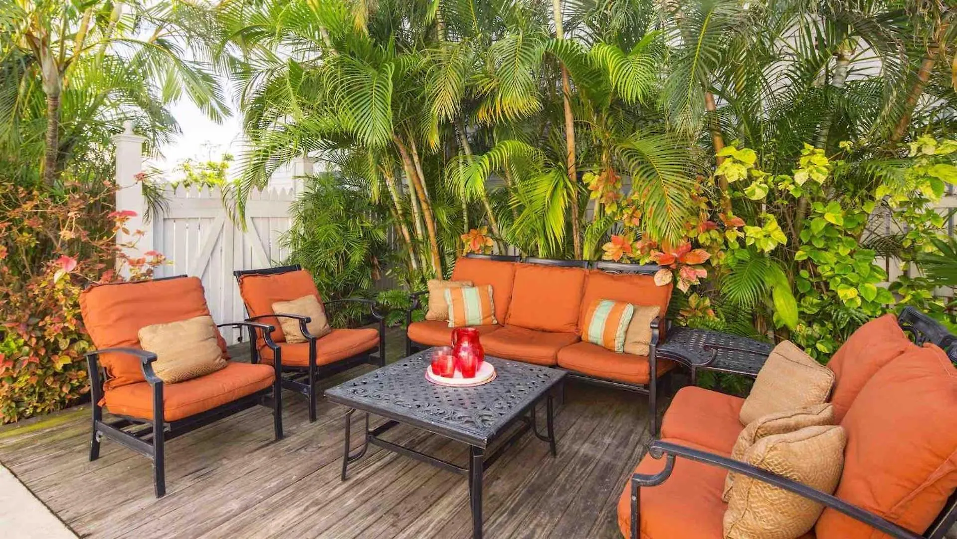 Nyaraló Southernmost Hospitality V By Last Key Realty *
