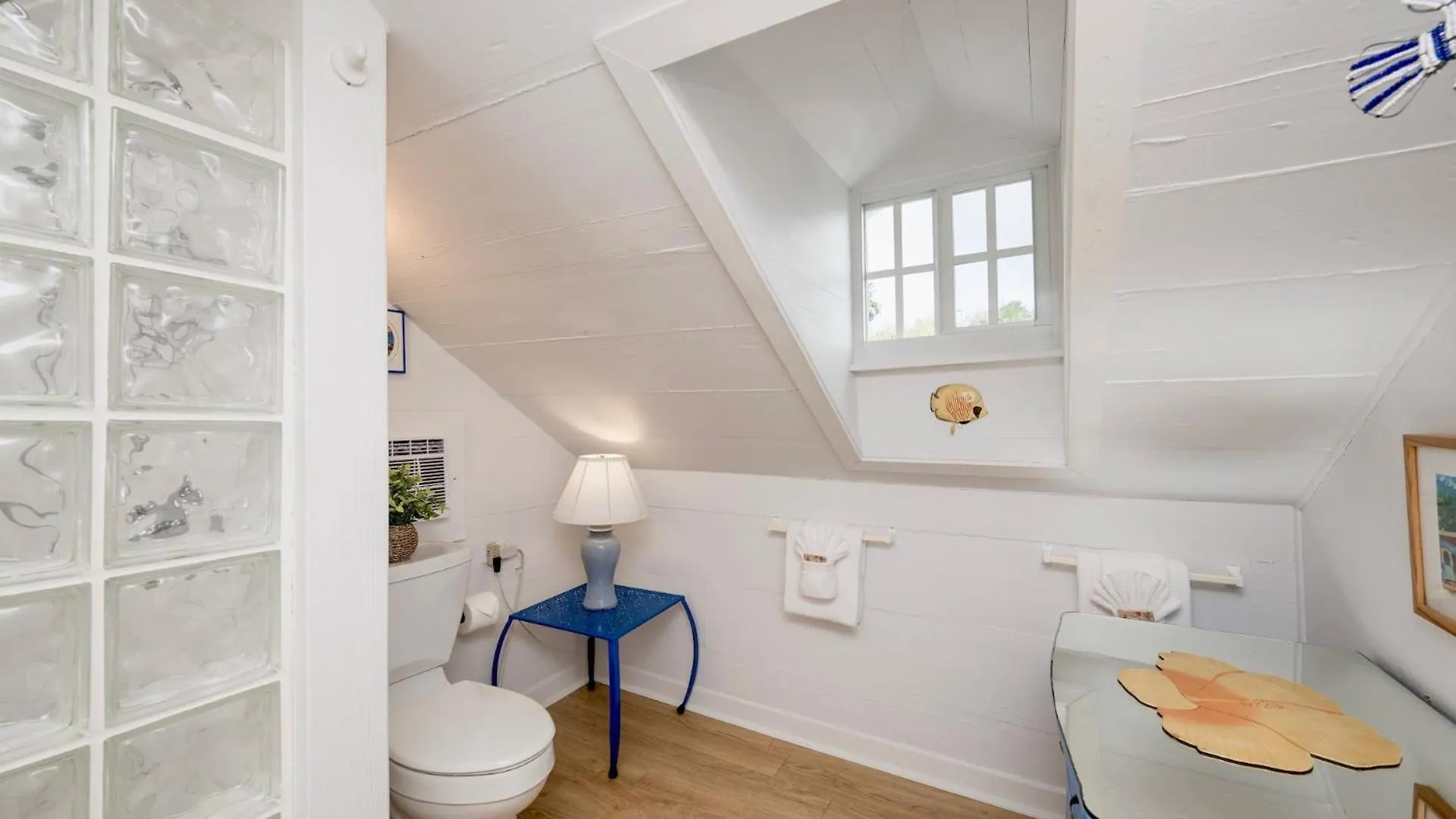 Casa Serendipity By Last Key Realty