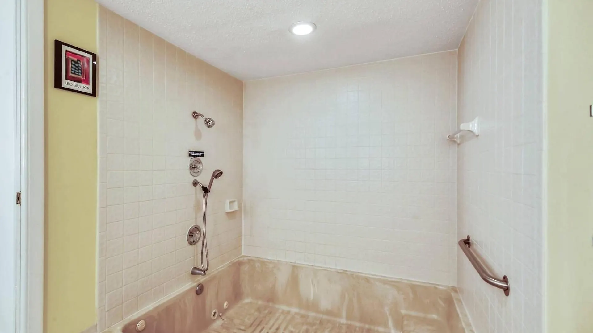 Papaya Place By Avantstay Great Location W Balcony Outdoor Dining Shared Pool Hot Tub *