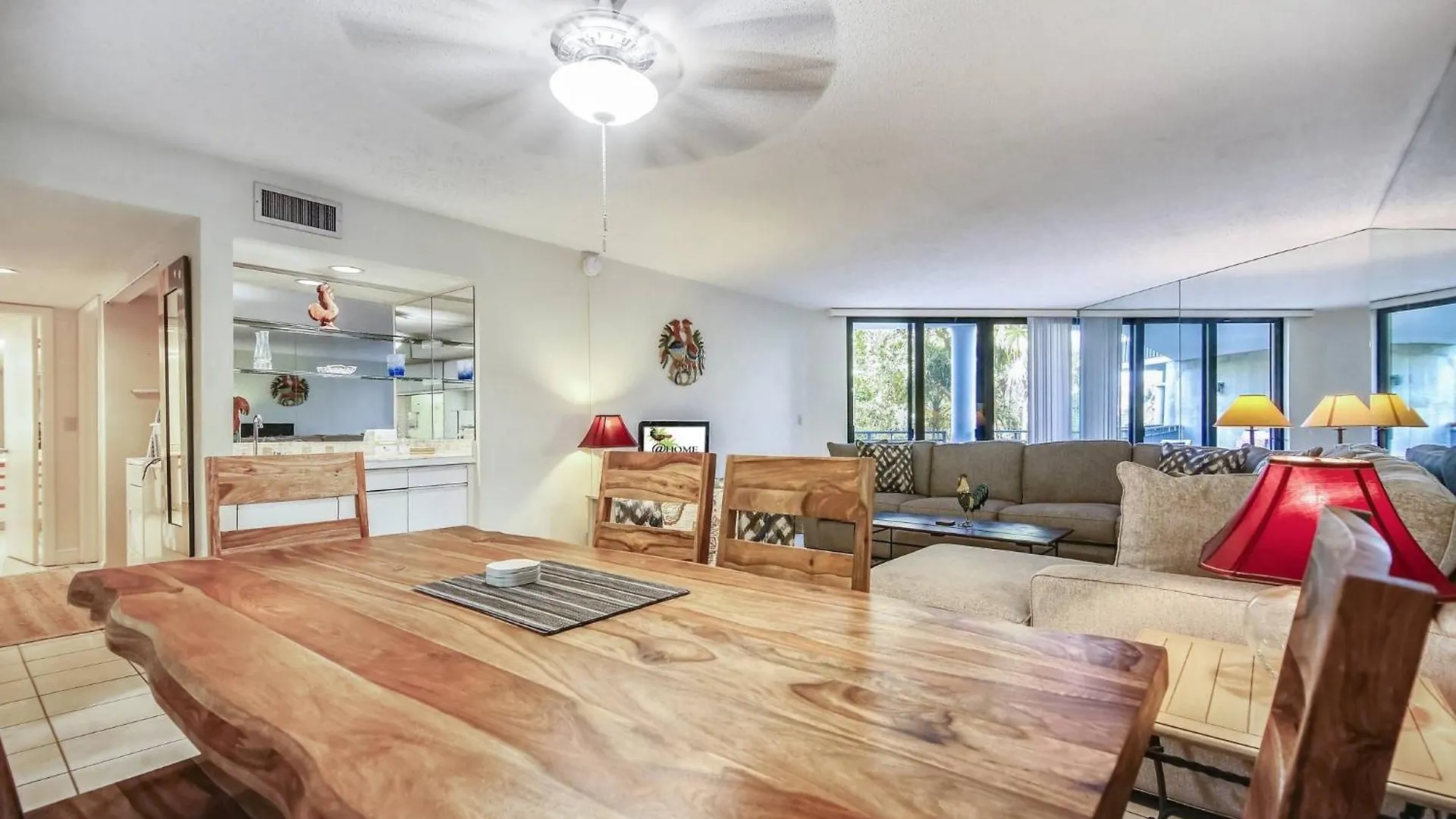 Сasa de vacaciones Papaya Place By Avantstay Great Location W Balcony Outdoor Dining Shared Pool Hot Tub Cayo Hueso