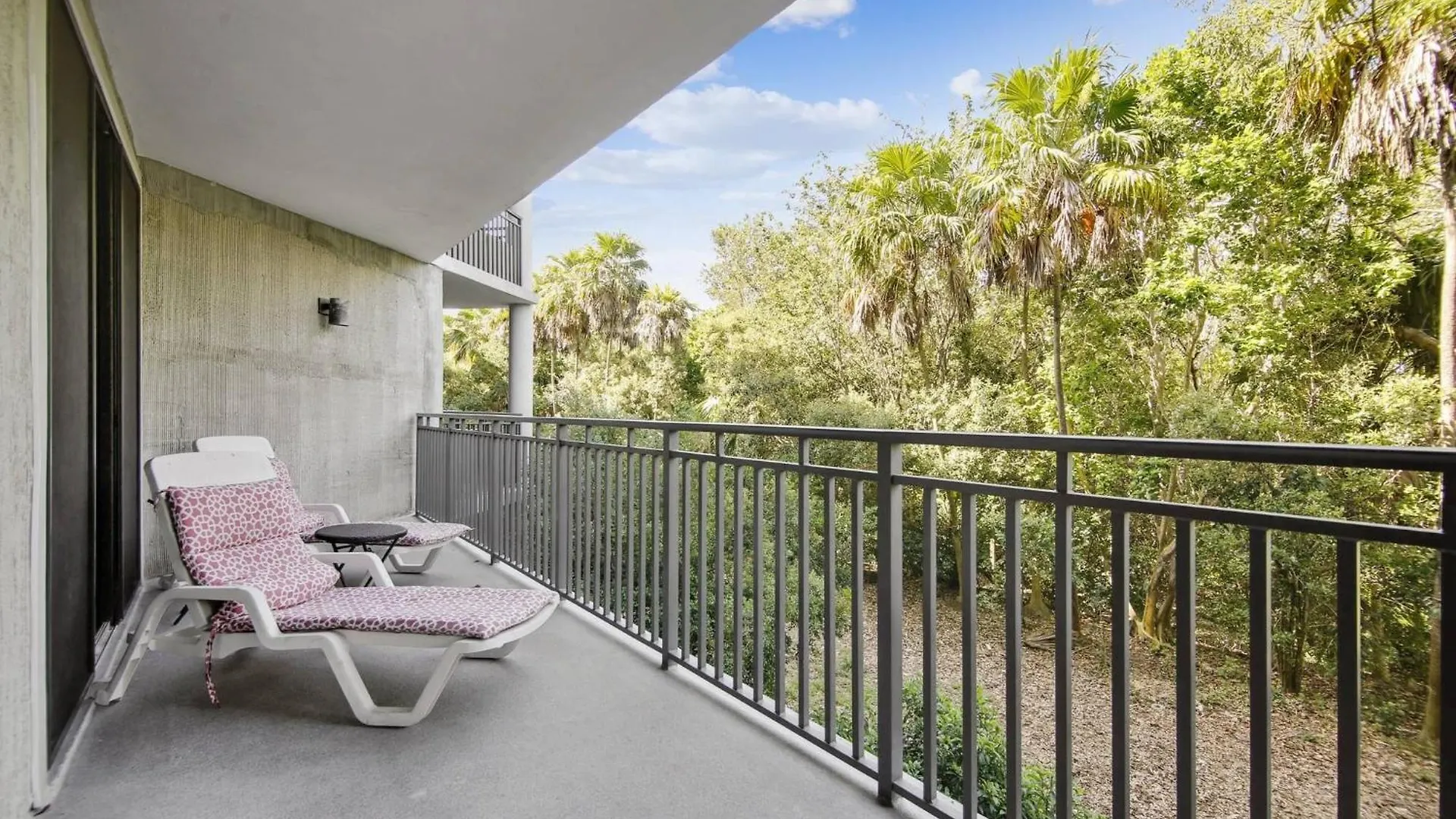 Сasa de vacaciones Papaya Place By Avantstay Great Location W Balcony Outdoor Dining Shared Pool Hot Tub *