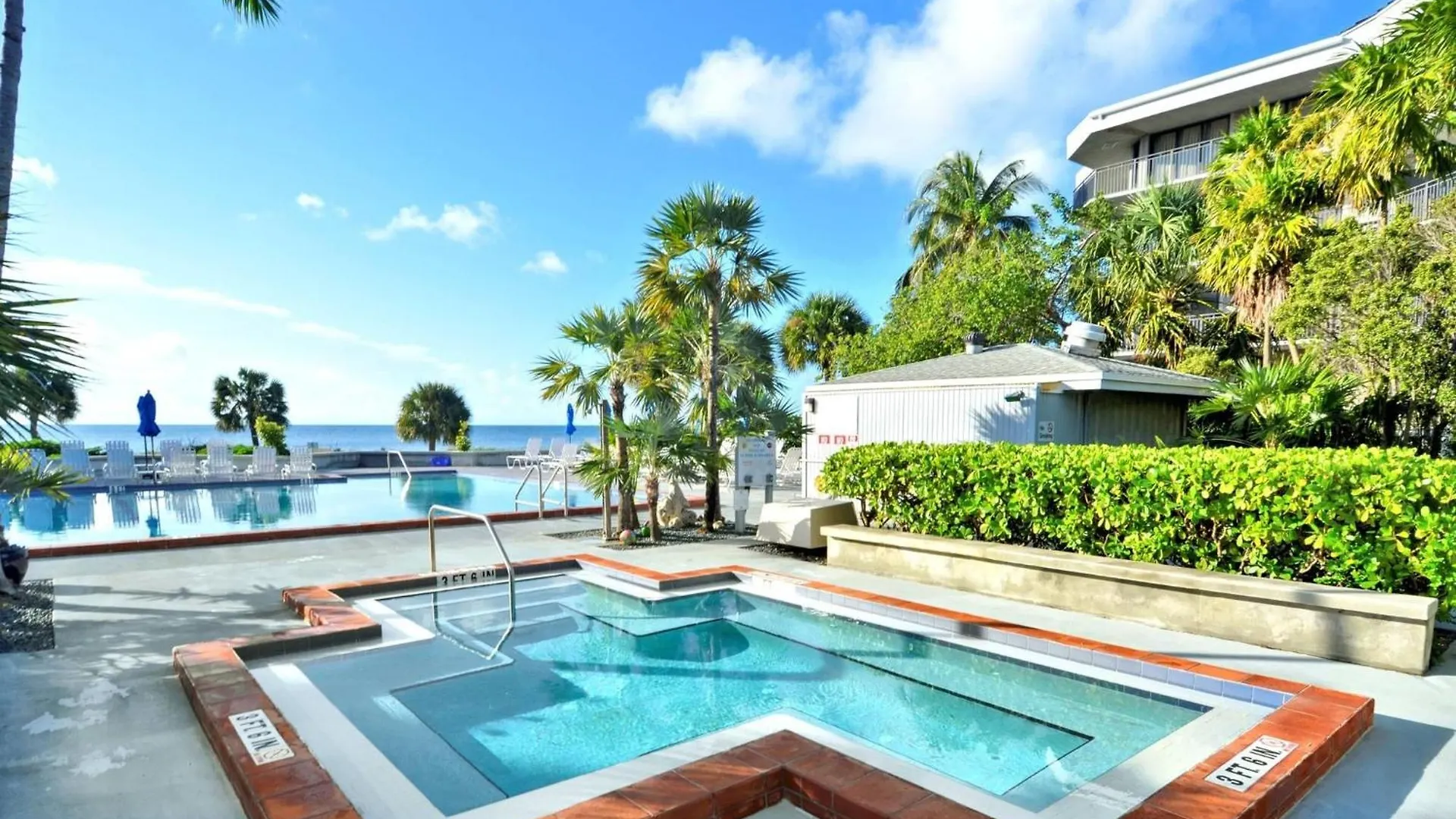 Papaya Place By Avantstay Great Location W Balcony Outdoor Dining Shared Pool Hot Tub Сasa de vacaciones