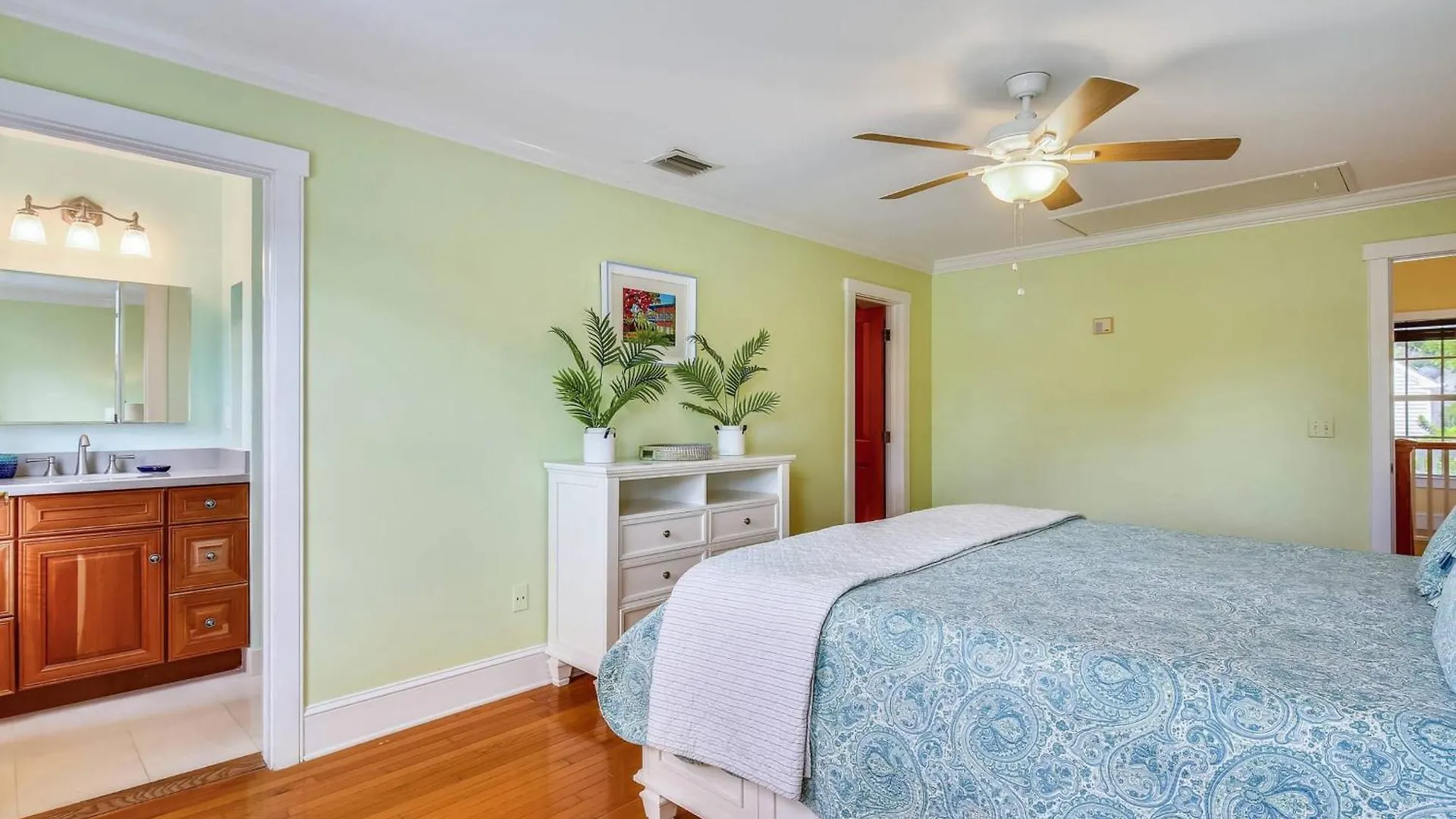 Tumis Time Out By Avantstay Heart Of Old Town W Shared Pool Month Long Only