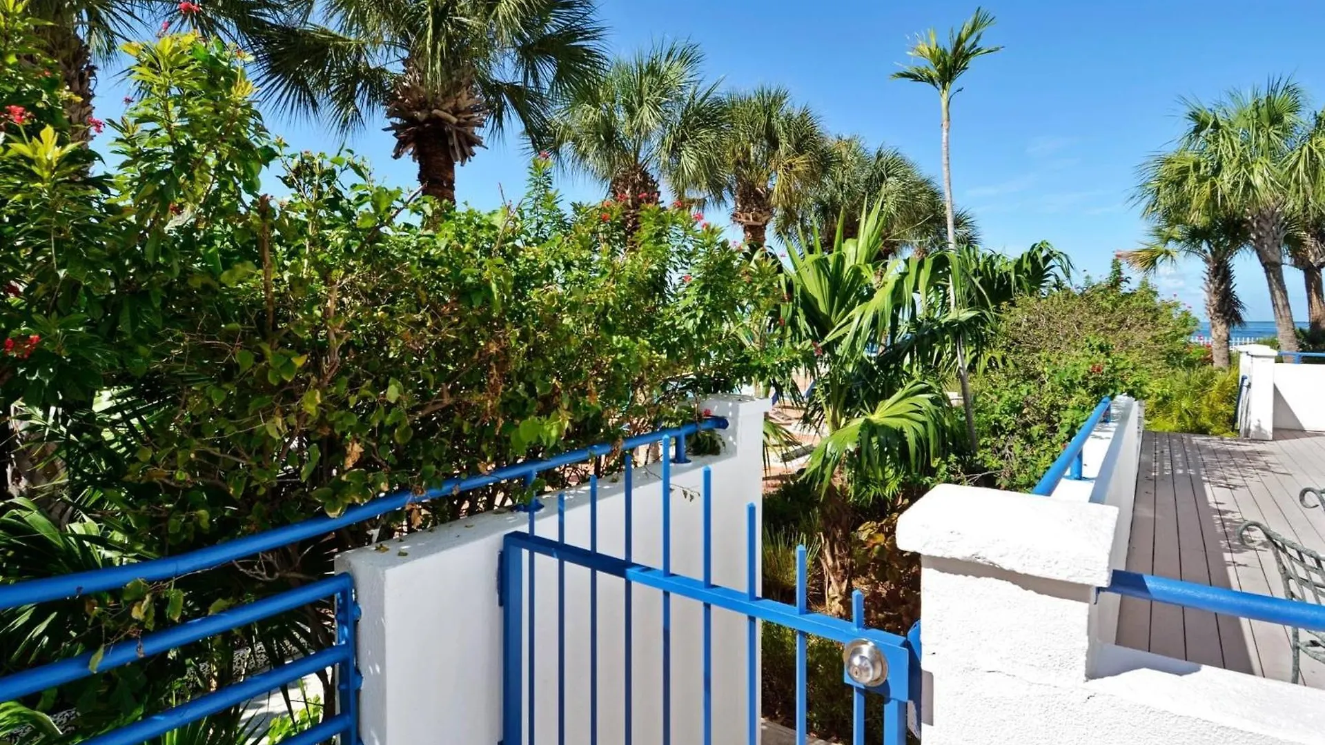 Sundown Refuge By Avantstay Great Location W Patio Outdoor Dining Bbq Shared Pool Week Long