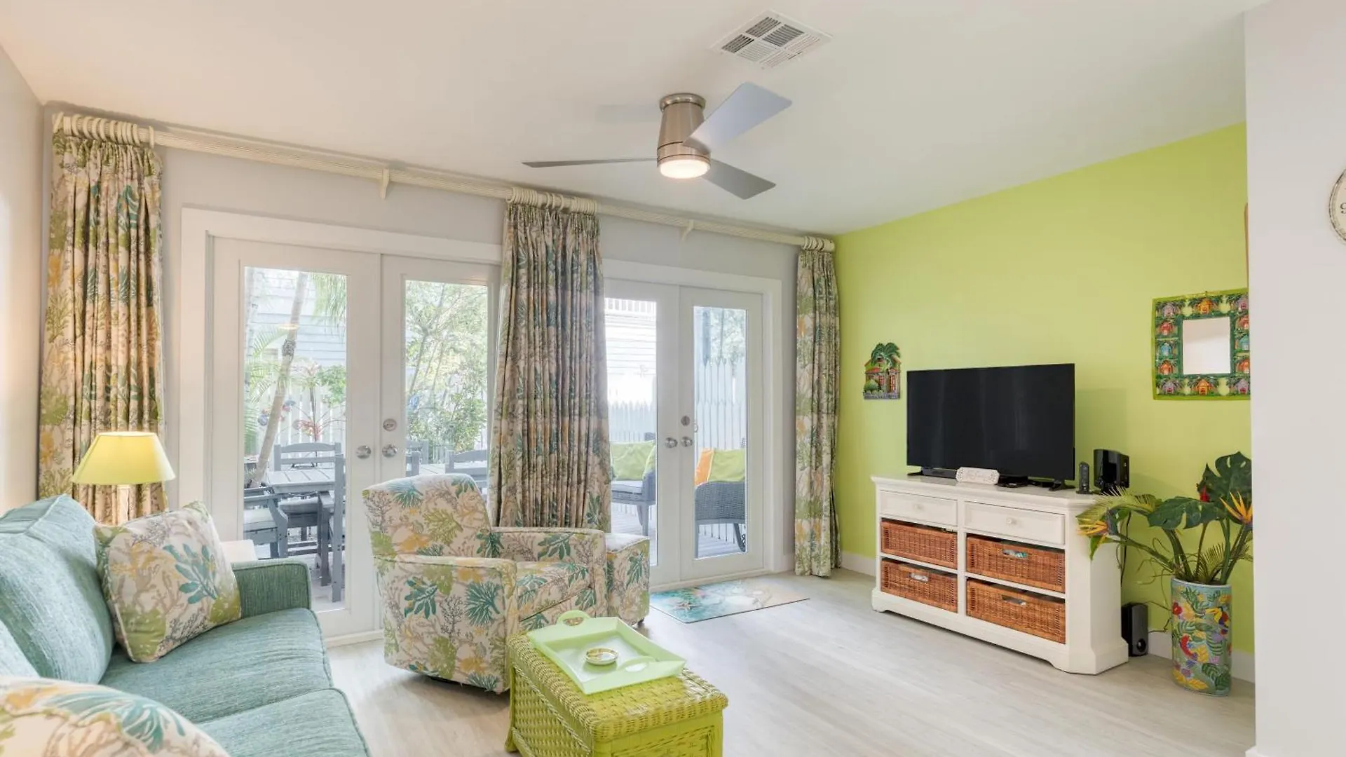 Сasa de vacaciones Bahamian Reed By Avantstay Walk To Everything W Community Pool Week Long Only Cayo Hueso