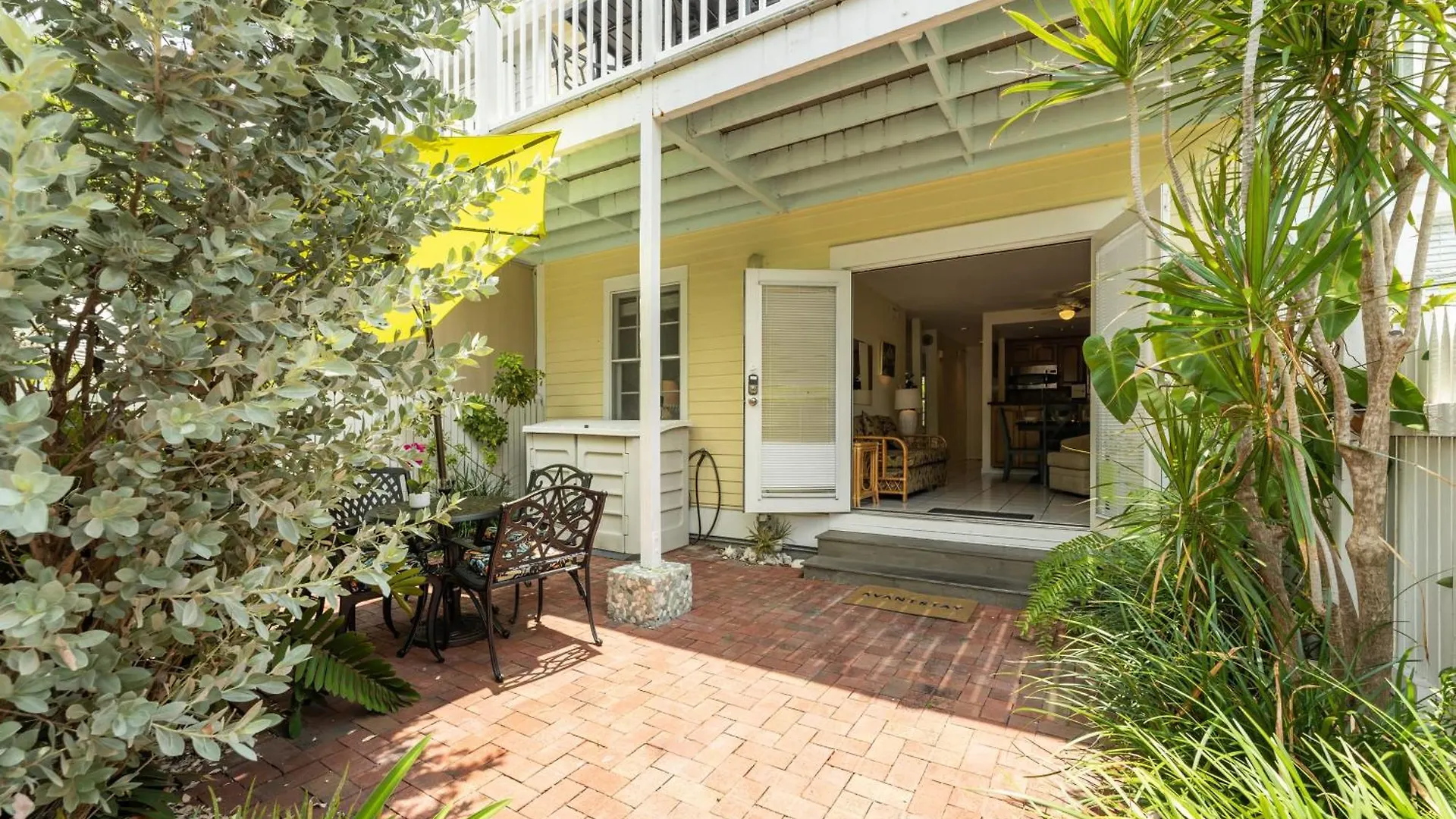 Conch Adventure By Avantstay Great Location W Patio Outdoor Dining And Shared Pool Week Long *