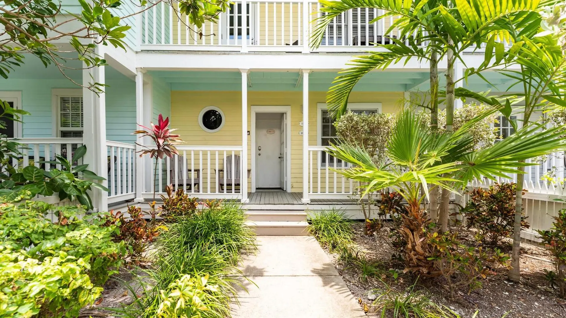 Conch Adventure By Avantstay Great Location W Patio Outdoor Dining And Shared Pool Week Long Holiday home *