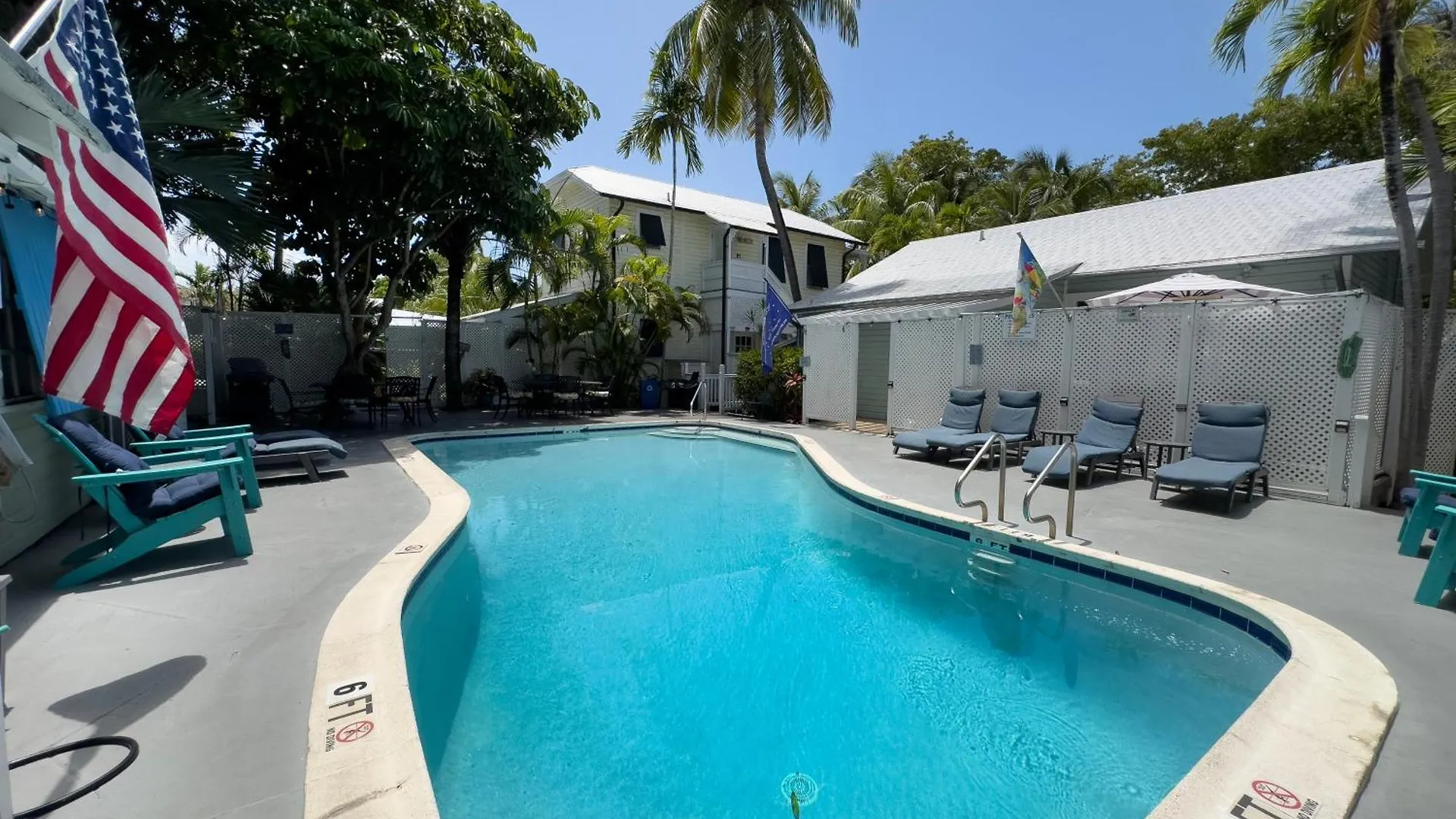 Tropical Hideaway Tropical Village * Key West