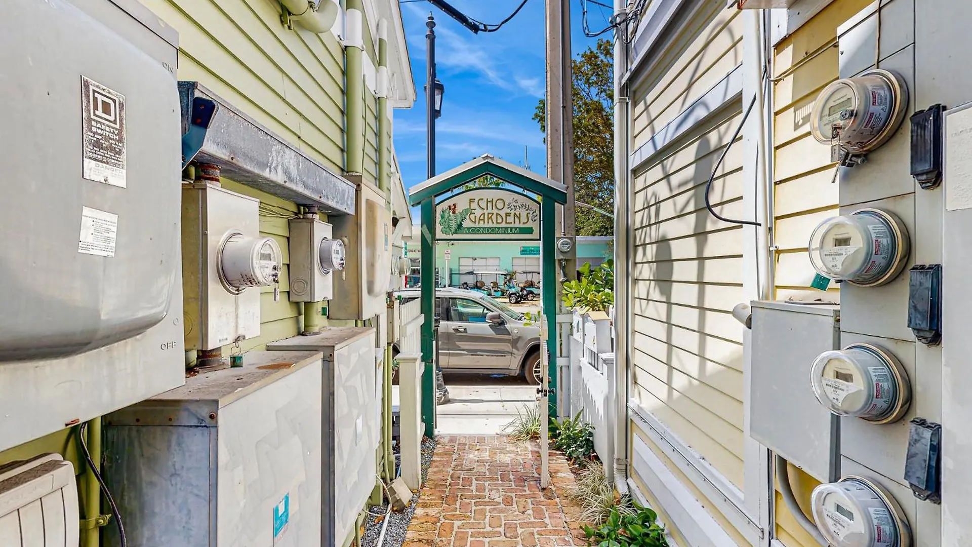 Periwinkle Place Apartment
