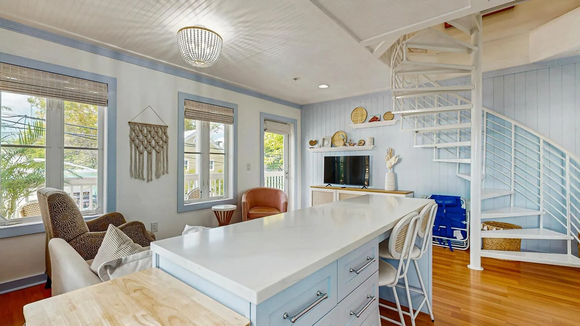 Apartment Periwinkle Place