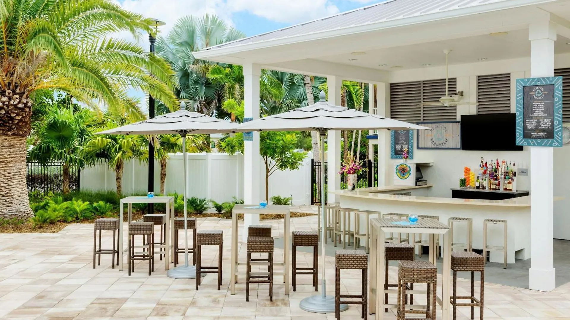 Fairfield & By Marriott At The Keys Collection