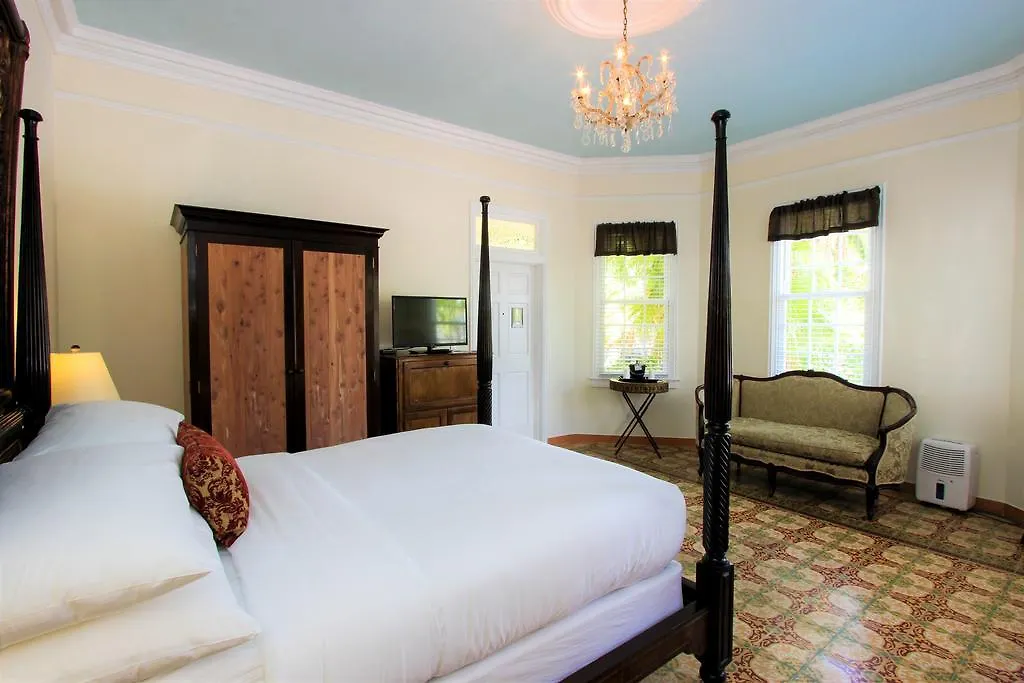 Southernmost House (adults Only) Otel