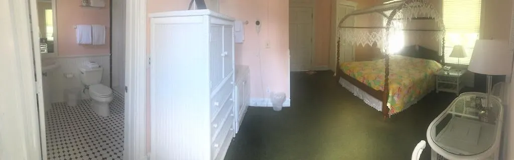 Amsterdam's Curry Mansion 키웨스트
