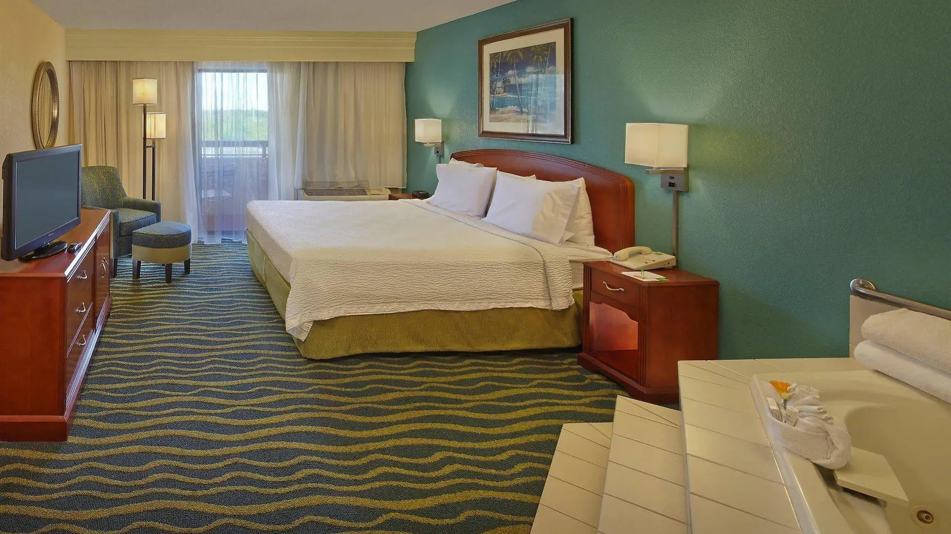 Courtyard By Marriott Waterfront Cayo Hueso