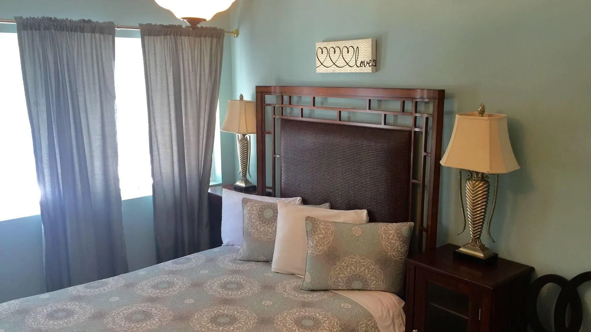 Old Town Suites