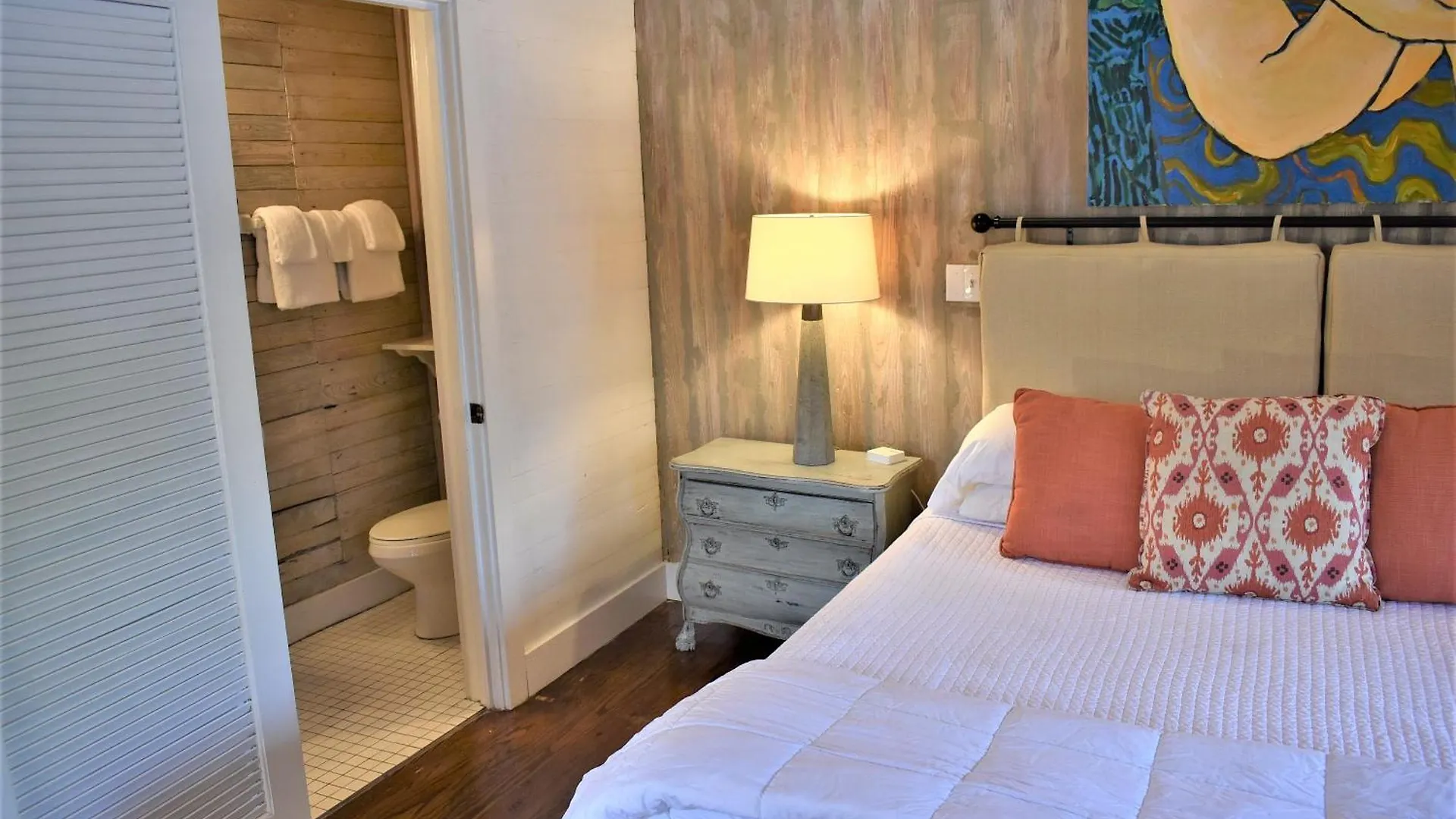 Simonton Court Historic & 4*