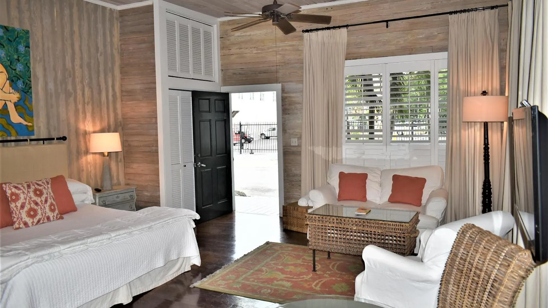 Simonton Court Historic &