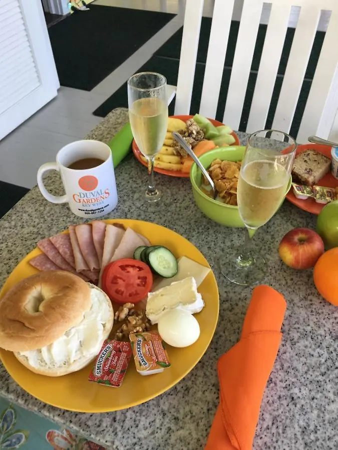 Duval Gardens Bed and breakfast 3*