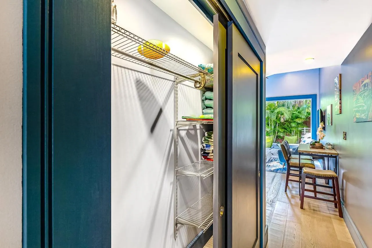 Holiday home Tropical Vibes *