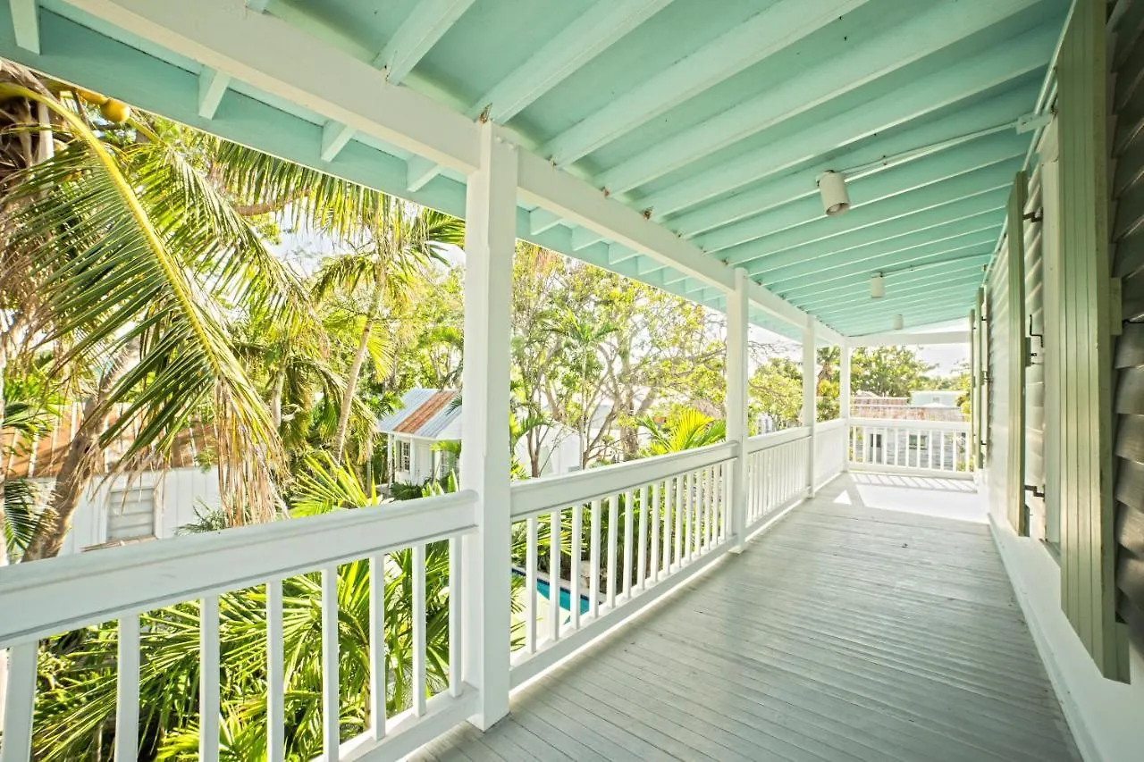 Semesterbostad Bahama Gardens - 4 Old Town Vacation Homes - Sleeps 23 *