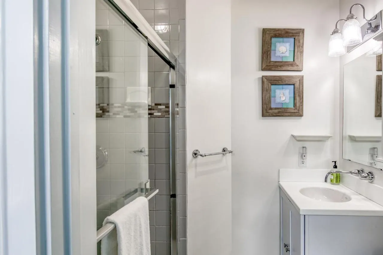 Flagler's Crossing Hotel Key West