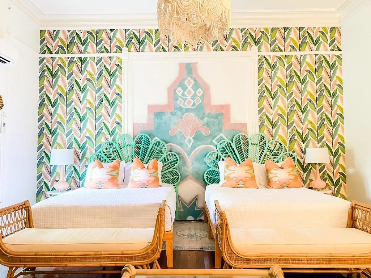 Marreros Guest Mansion - Adult Only Bed & Breakfast 2*