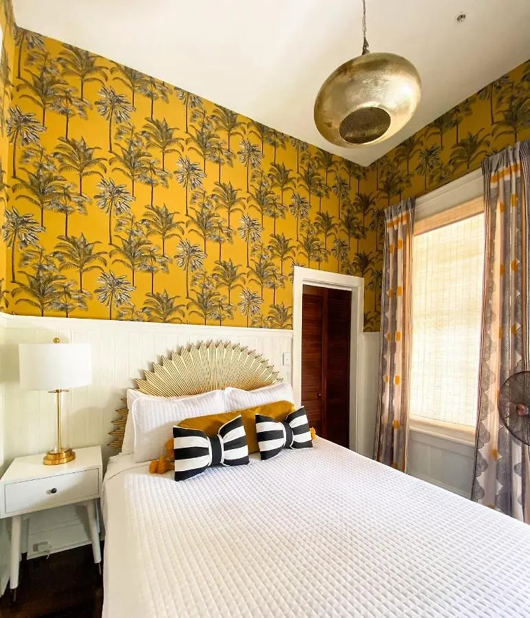 Marreros Guest Mansion - Adult Only Bed & Breakfast 2*