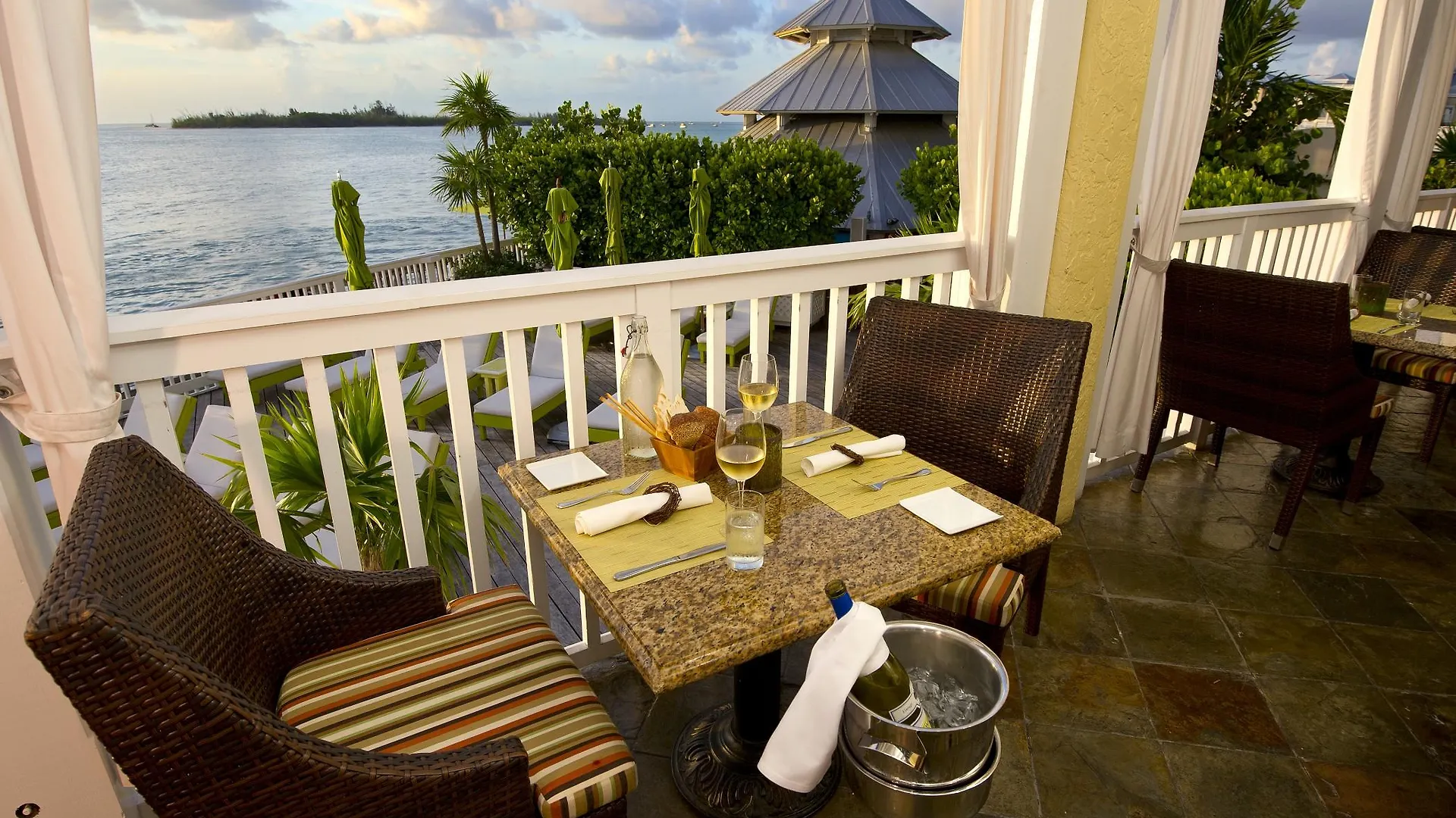 Resort Ocean Key & Spa, A Noble House 4*